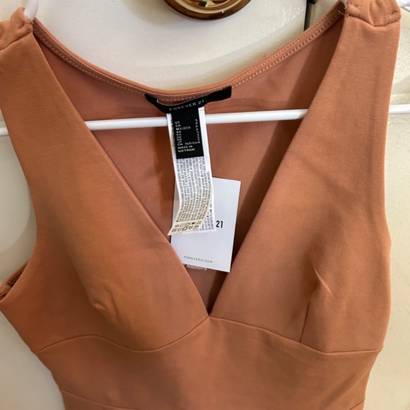 One piece short jumper - Picture 2 of 3